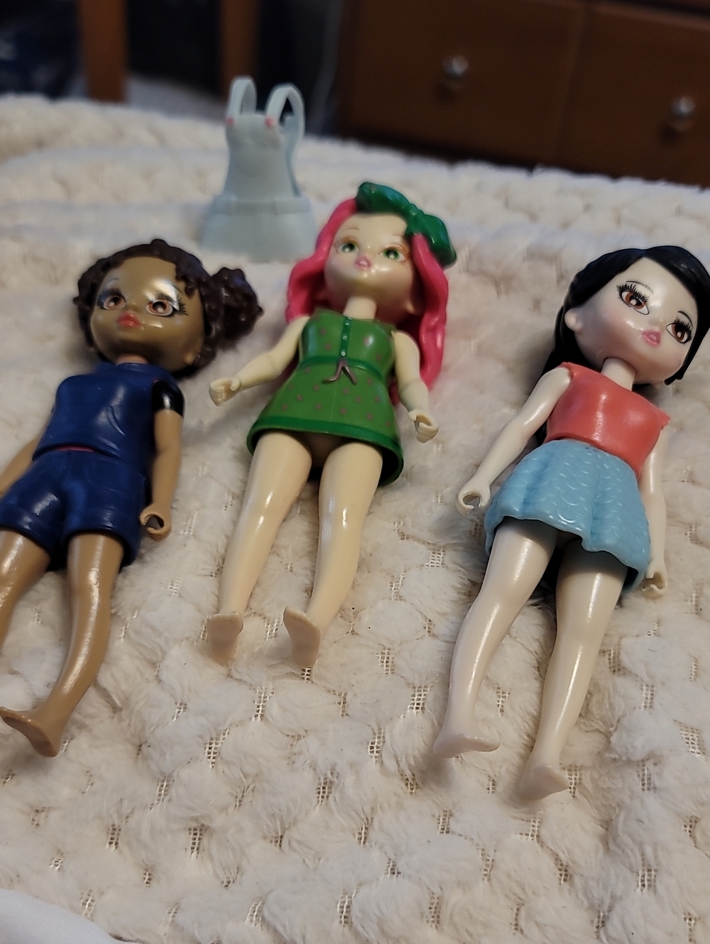 Lot Of 3 Friends Forever Club Dolls With 1 Extra Dress.